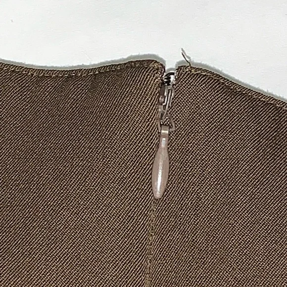 Ellen Tracy vintage tan/brown straight knee length skirt (size 14) - Picture 8 of 9